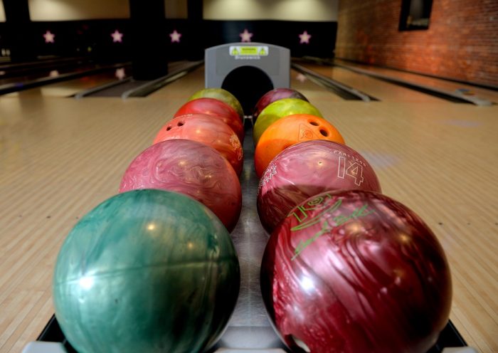 HOLLYWOOD BOWL GROUP CONTINUES INVESTMENT PROGRAMME MOMENTUM WITH £ ...